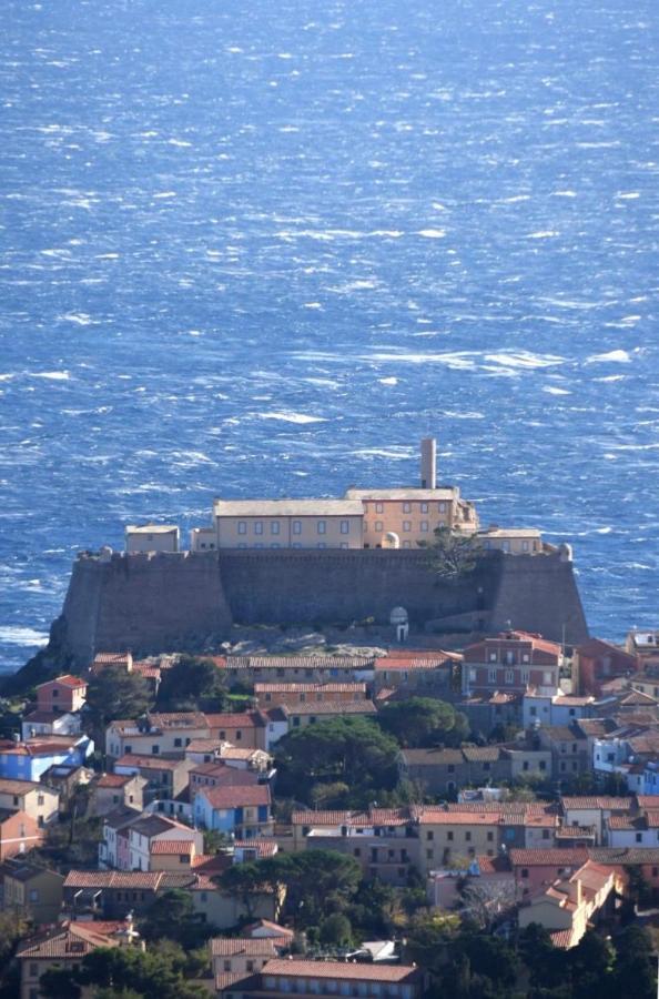 La Piazzetta Διαμέρισμα Capraia Εξωτερικό φωτογραφία